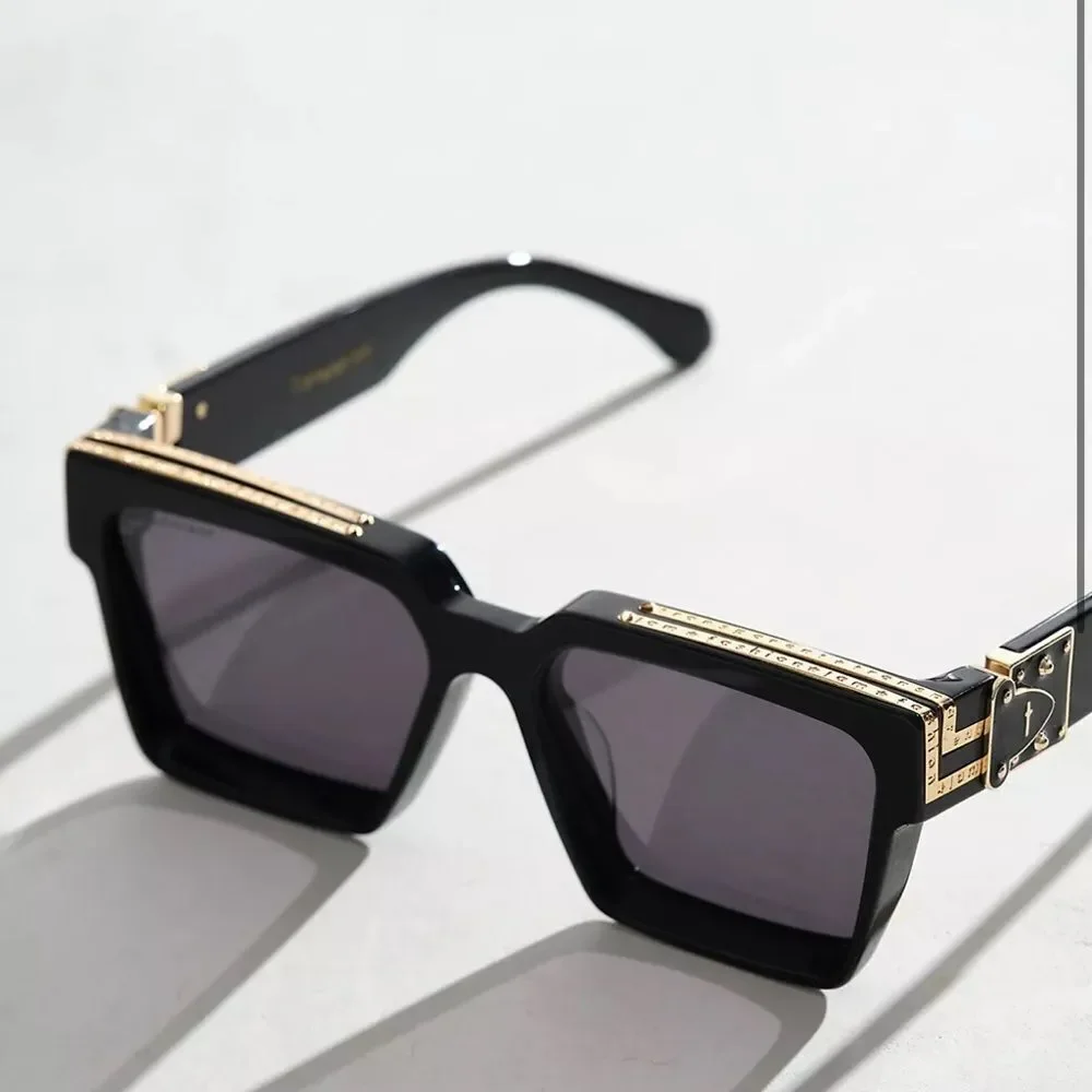 Transparent Free People Devon Sunglasses in Midnight Blue